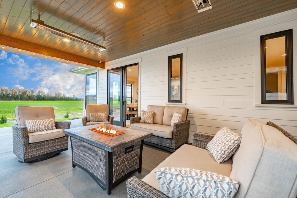 Custom detached casita in a Buckeye master-planned community